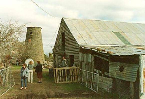 1985, barn.jpg