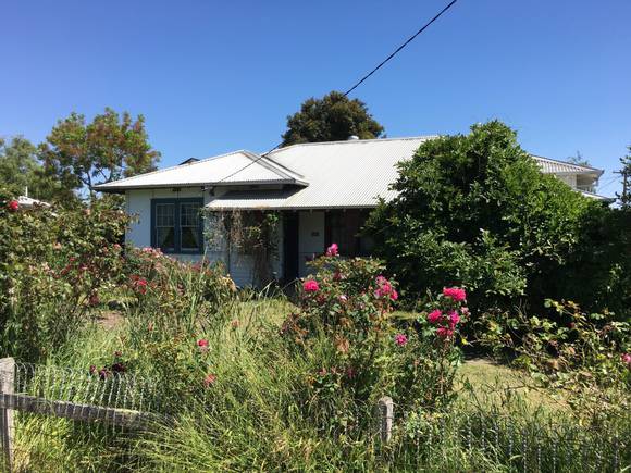 State Bank & War Services Homes Group - 17 Rogers St