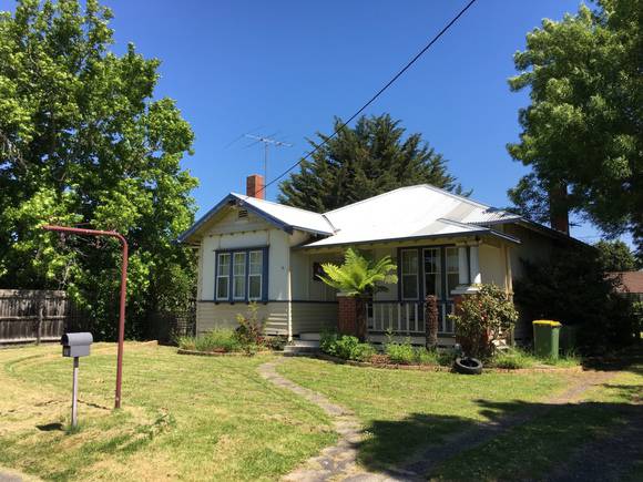 State Bank & War Services Homes Group - 11 Rogers St