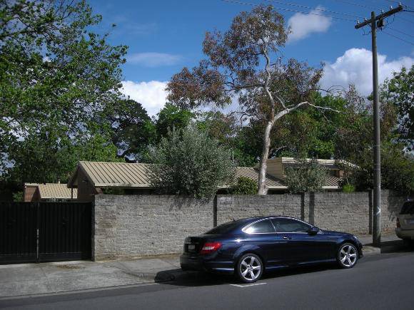 1980s Sisters residences.jpg
