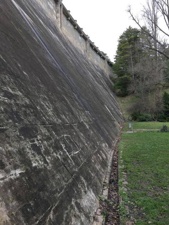 2017, dam wall (2).jpg