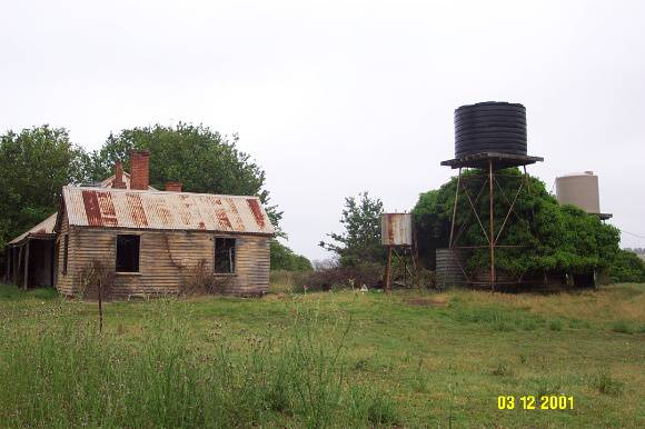 23162 Spring Vale former PO   laundry 0241