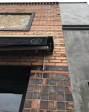 2017 1938 facade detail tiles.jpg