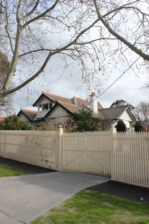 29 Scott Grove Glen Iris