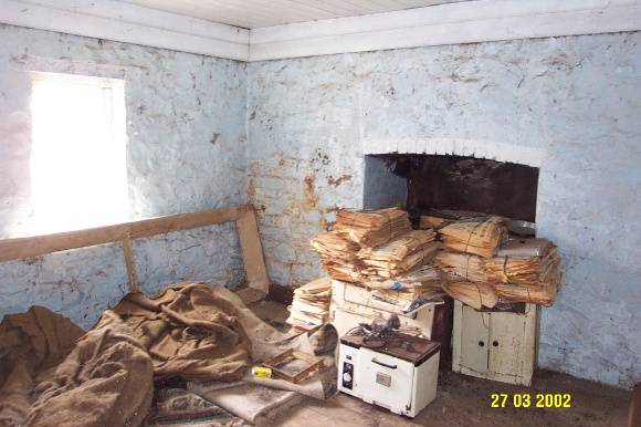 23205 Springwood Homestead Wannon stone cottage interior 2066