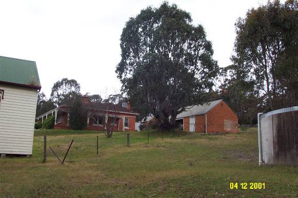 23170 Catholic church complex Harrow 0275