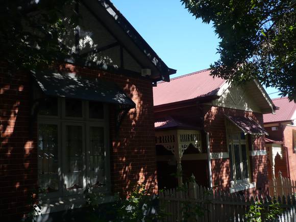 Park Street precinct south side (nos. 103 - 107)