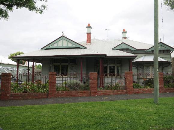 8 Sydeny Avenue