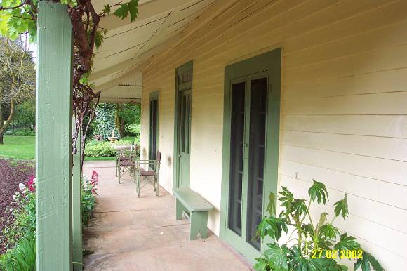 23418 Stirling Homestead Glenthompson front verandah 1680