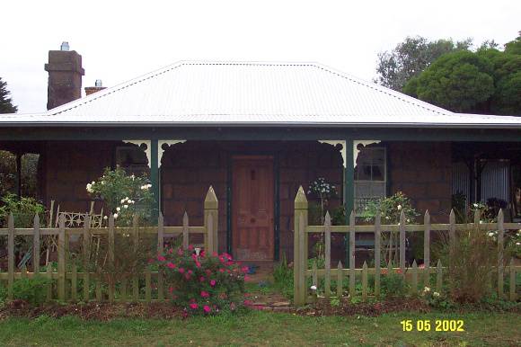 23513 Stone Cottage Tarrington 0936