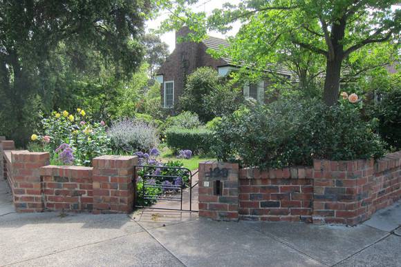 Strathmore, Woodlands, 198