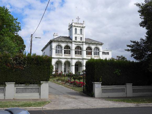 Aberfeldie Street and Waverley Street Precinct