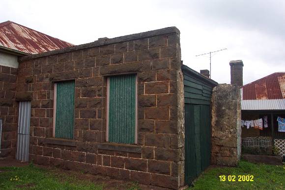 23199 Victoria Hotel  Former  100 Bell St Penshurst 1523