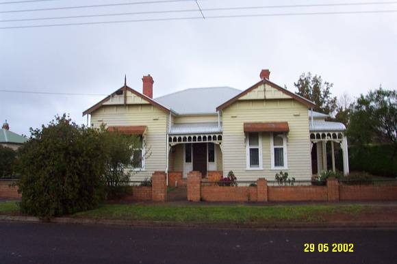 23395 Walter Residence  Former  Glenthompson 1085