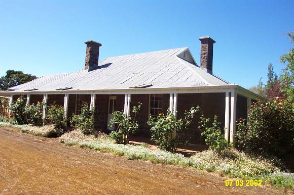 23426 Woodhouse facade 1730