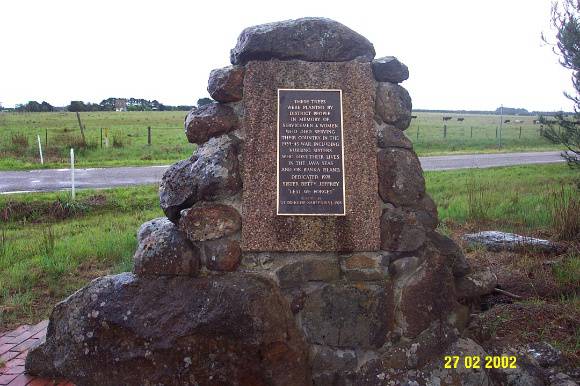 23428 Nurses Memorial Woodhouse Nareeb 1666