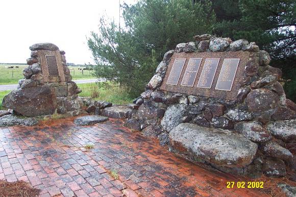 23428 Nurses Memorial Woodhouse Nareeb 1667