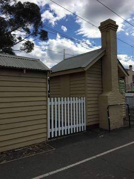 Park St gatekeepers cabin.jpg