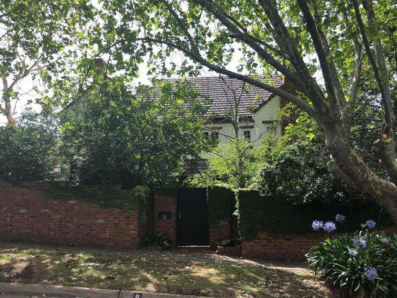 8 Wilks Avenue, Malvern
