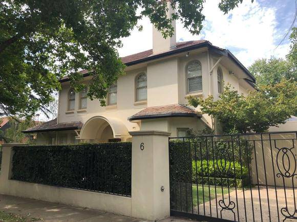 6 Hamilton Road, Malvern