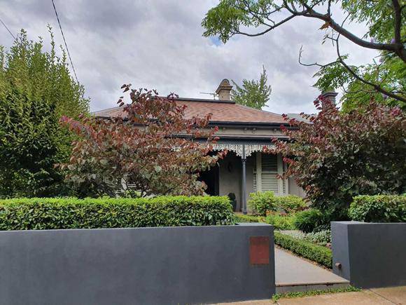 8 Parkside Street, Malvern