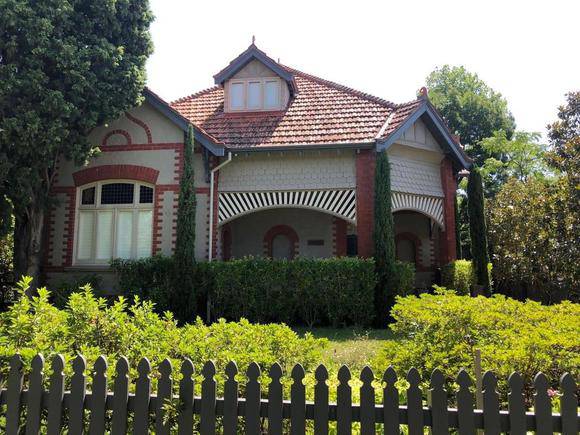 13 Grace Street, Malvern