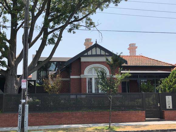 17 McKinley Avenue, Malvern