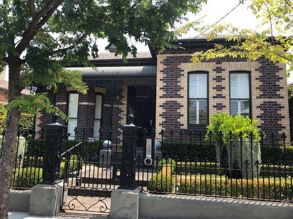 33 McKinley Avenue, Malvern