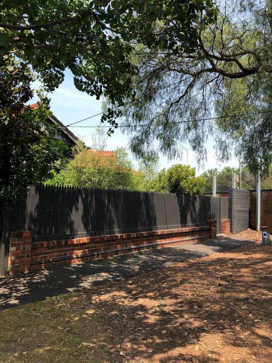 35 Glendearg Grove, Malvern