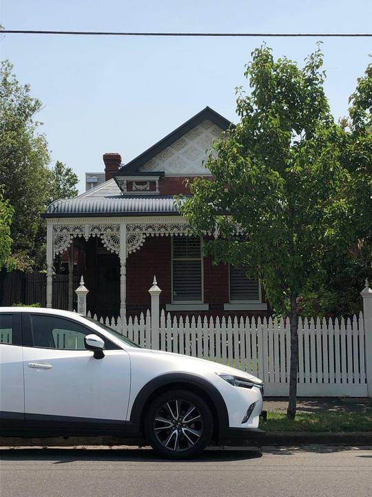 36 Glendearg Grove, Malvern