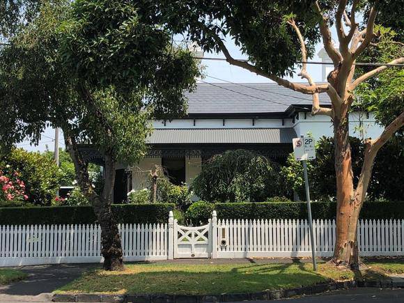 32 Claremont Avenue, Malvern