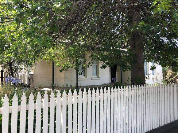 33 Claremont Avenue, Malvern