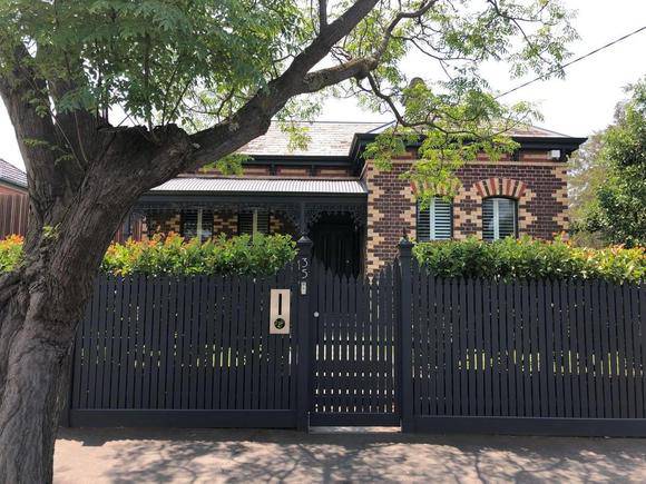 35 Claremont Avenue, Malvern