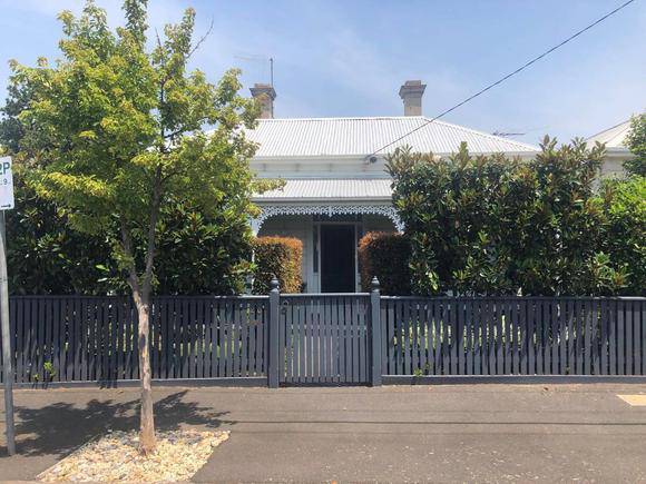 20 Evandale Road, Malvern