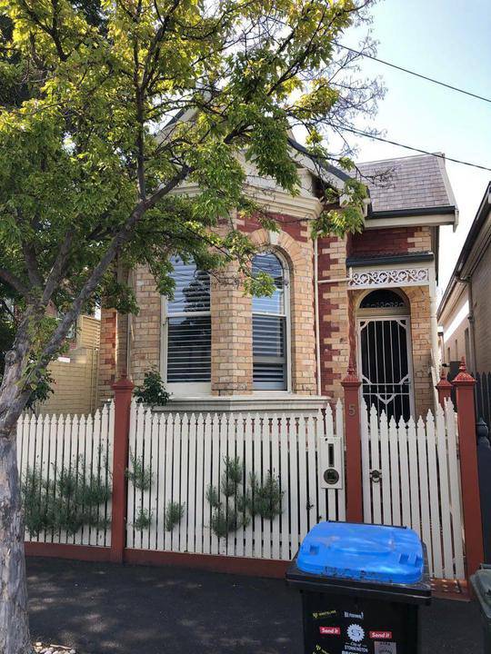 5 Evandale Road, Malvern