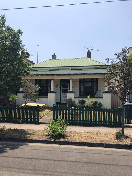 15 Gordon Grove, Malvern
