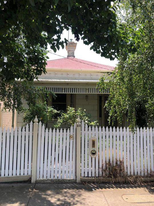 23 Gordon Grove, Malvern