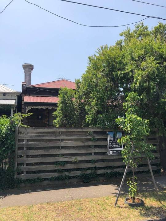 27 Gordon Grove, Malvern