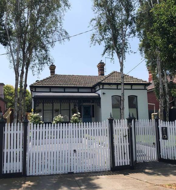 29 Gordon Grove, Malvern