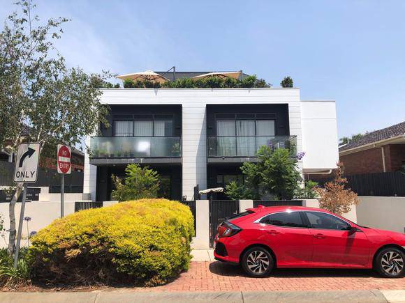 8 Gordon Grove, Malvern