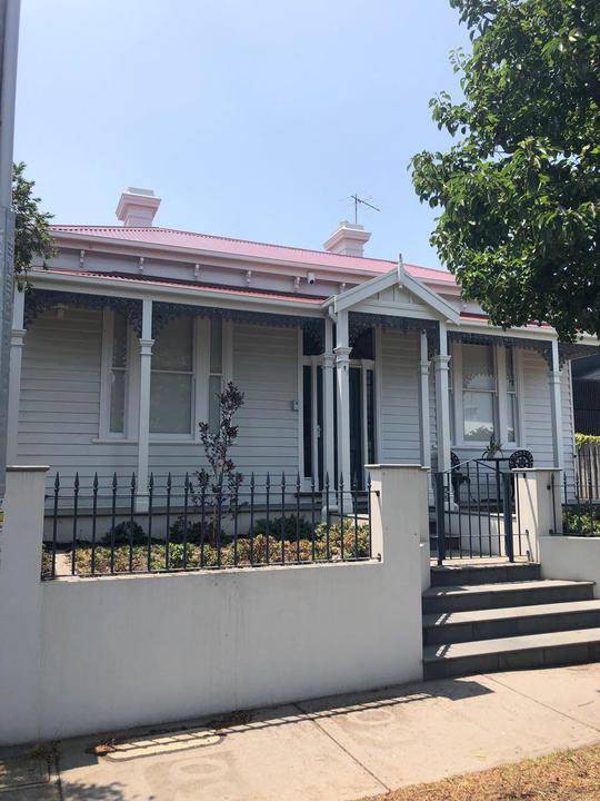 9 Gordon Grove, Malvern