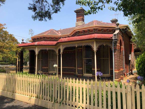 176 Wattletree Road, Malvern
