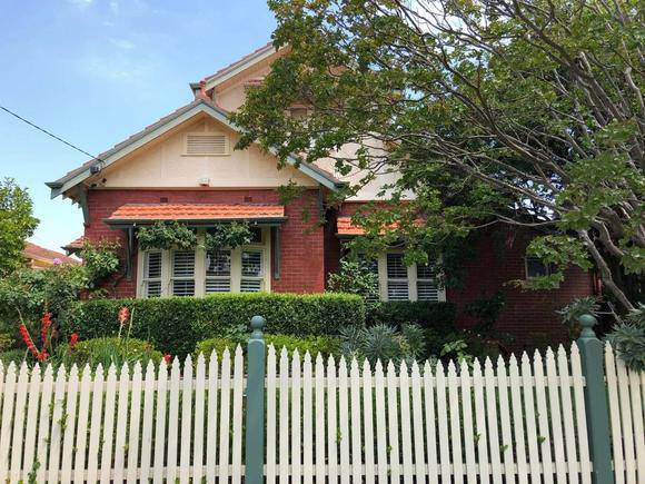 56 Wheatland Road, Malvern