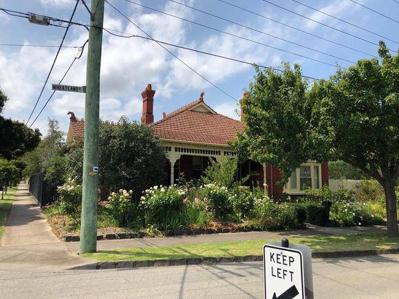 57 Wheatland Road, Malvern