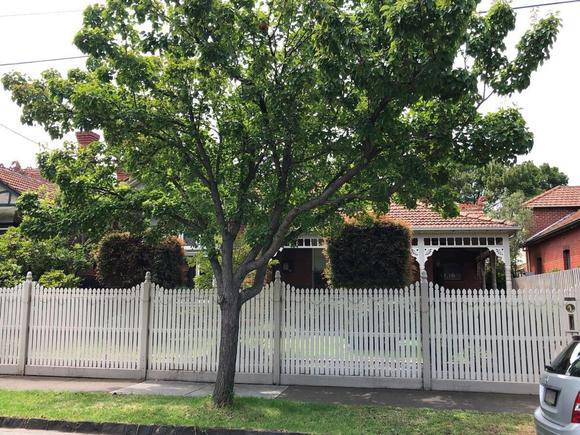 61 Wheatland Road, Malvern