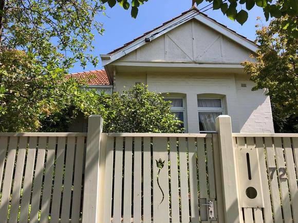 72 Wheatland Road, Malvern