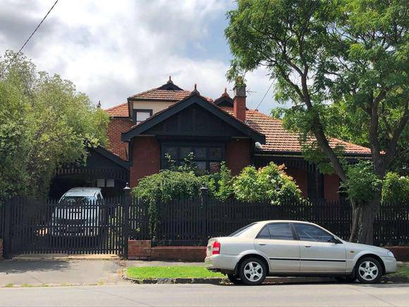 105 Claremont Avenue, Malvern