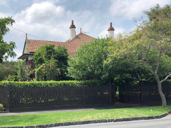 107 Claremont Avenue, Malvern