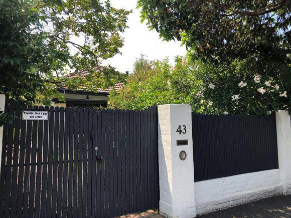 43 Claremont Avenue, Malvern