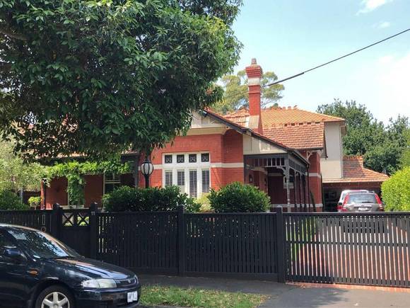 11 Staniland Avenue, Malvern